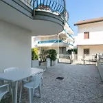 Vittorio - *