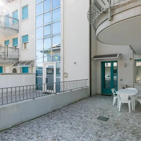 Vittorio -
